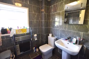 Family Bathroom- click for photo gallery